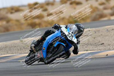 media/Feb-27-2022-CVMA (Sun) [[a3977b6969]]/Race 6 500 Supersport-350 Supersport (Holeshot)/